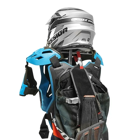 1777617469_susak-na-sportovni-vystroj-motokros-4.webp
